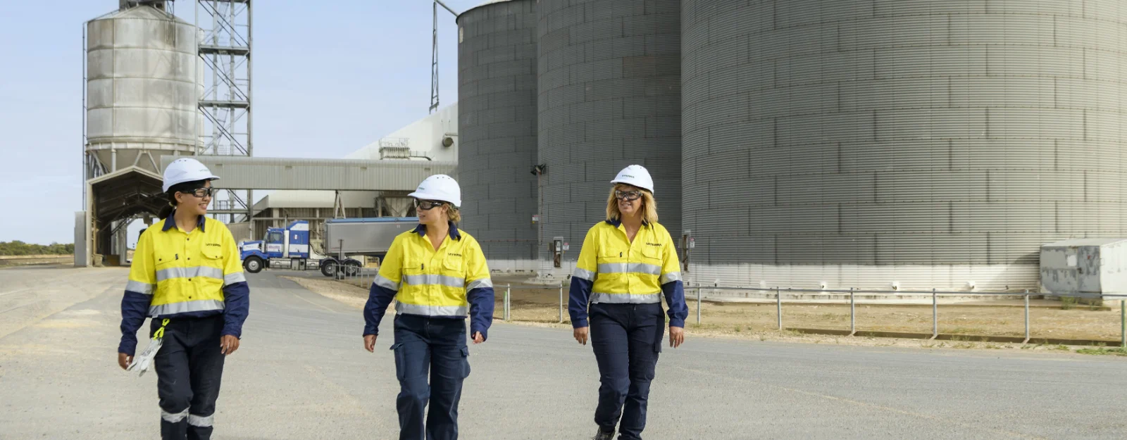 Tailem_Bend_201221_0353-2 cropped.jpg
